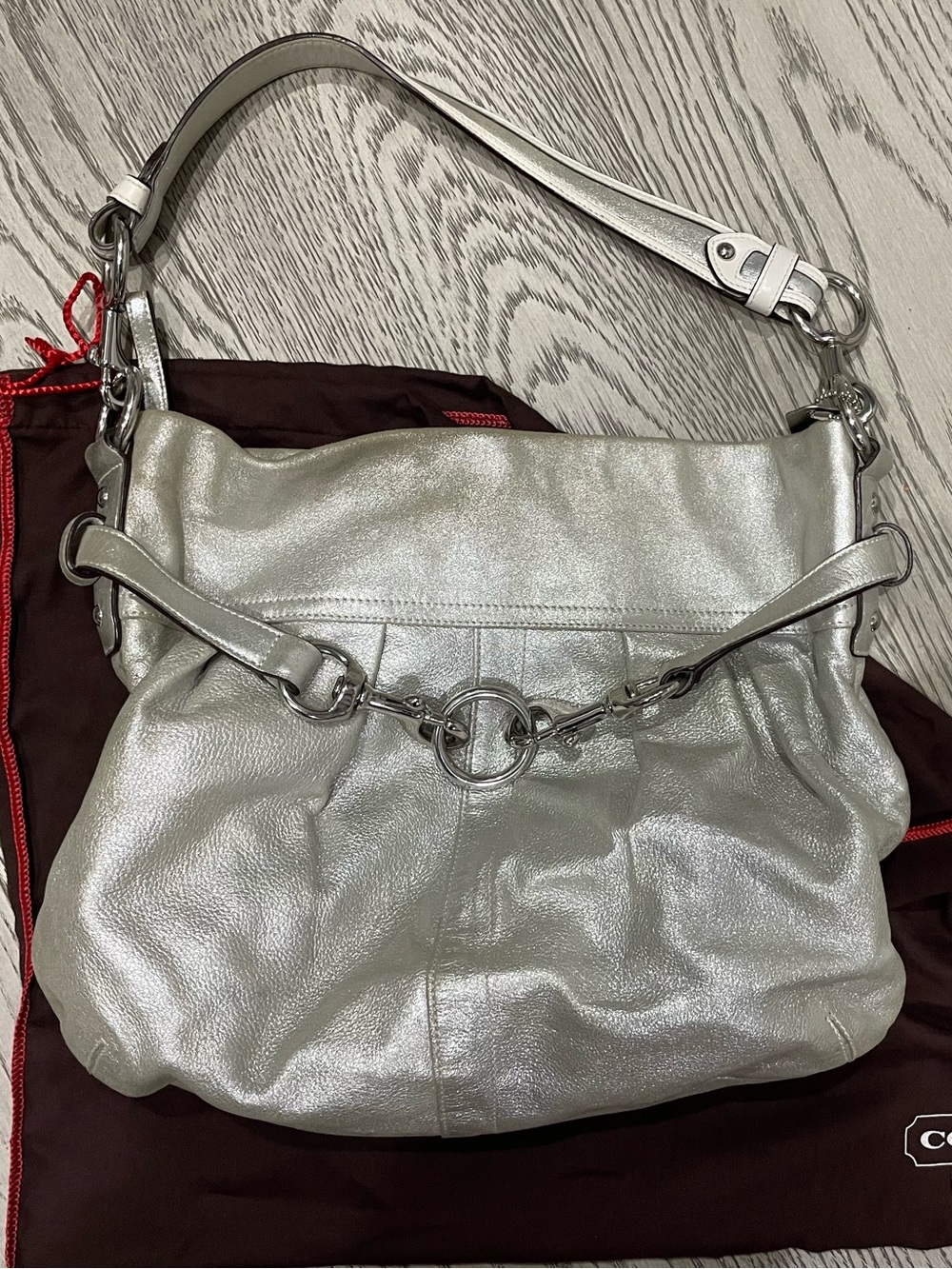 Vintage Coach - Metallic Silver Leather and Suede Shoulder Bag